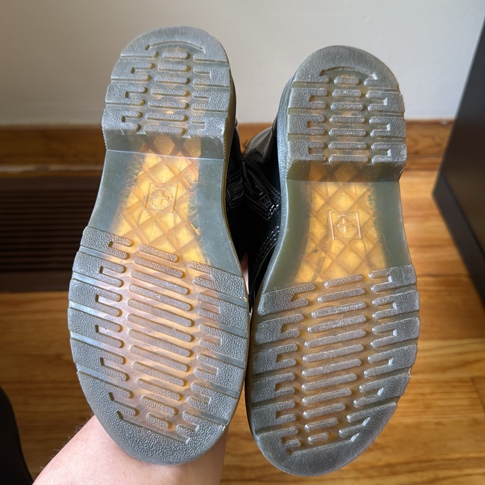 DR MARTENS - Junior Patent leather Combat Boots - Size 4 M - Picture 5 of 5